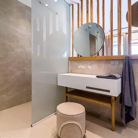 Daire Yvonne Katomerion